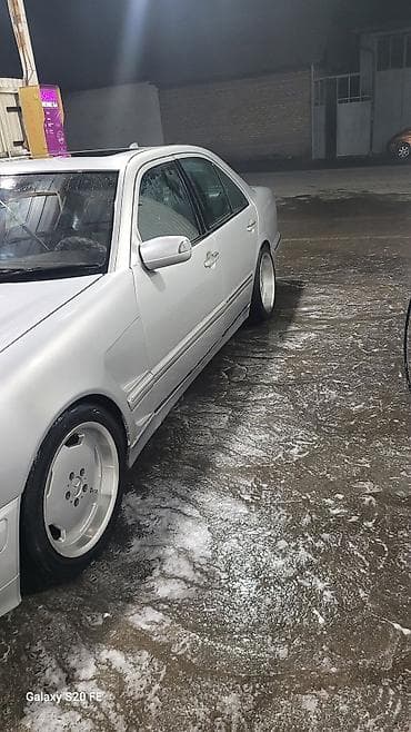 audi 4: Литые Диски R 17 AMG, Комплект, отверстий - 5 — 5