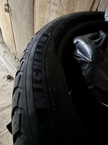 Шины 235 / 45 / R 18, Лето, Б/у, 1 шт, Легковые, Michelin — 1