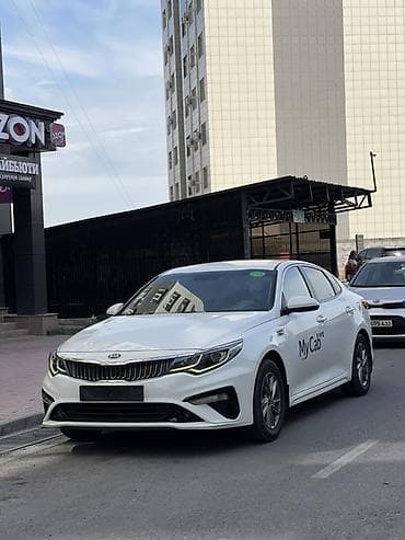 Kia K5: 2019 г., 2 л, Автомат, Газ, Седан