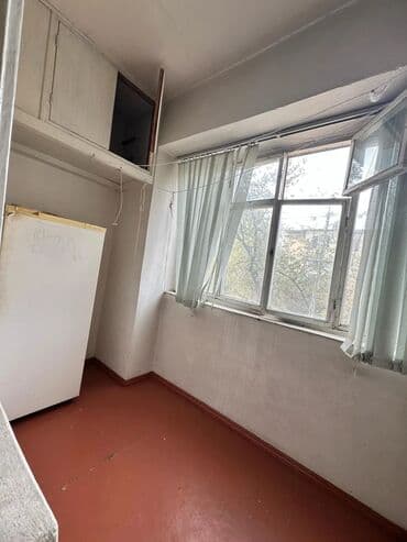 продаю квартиру по улице советская донецкая саманчина: 3 комнаты, 77 м², Индивидуалка, 3 этаж — 17