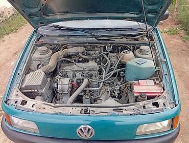 Volkswagen Passat: 1993 г., 1.8 л, Кол менен иштөөчү, Бензин, Универсал — 3