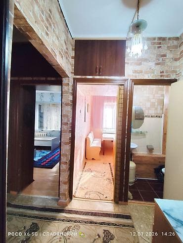 Продажа квартир: 2 комнаты, 50 м², 105 серия, 1 этаж, Старый ремонт — 2