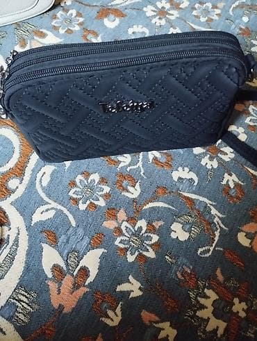 Аксессуарлар: Белая сумочка Liningновая,цена 1000с. Черная сумка новая цена — 3