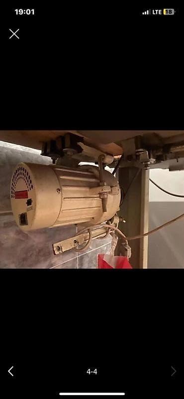 Промышленная швейная машина Protex в комплекте со столом и приводом