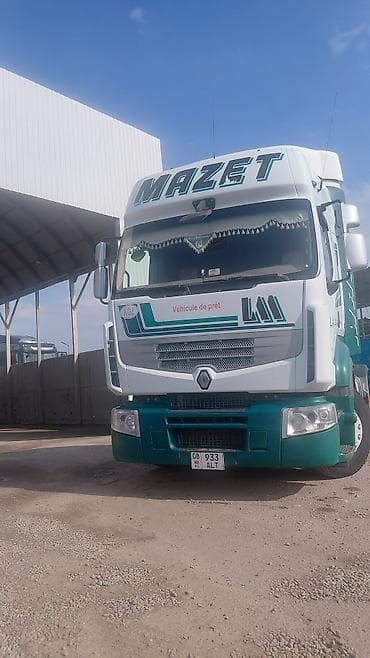 лед освещение: Тягач, Renault, 2013 г. — 2