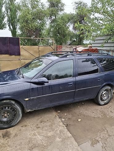 Продажа авто: Opel Vectra: 1999 г., 2 л, Механика, Бензин, Универсал — 6