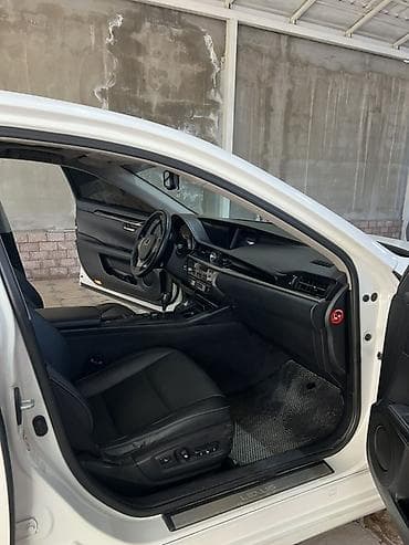 Продажа авто: Lexus ES: 2015 г., 2.5 л, Вариатор, Гибрид, Седан — 7
