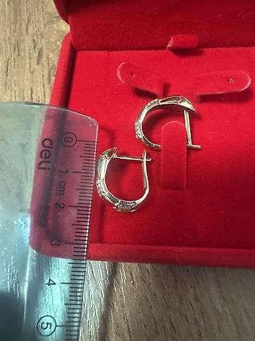 жалал абад одежда: Продаю золотые серьги 585 пробы Производитель; МЮЗ (Московский — 5