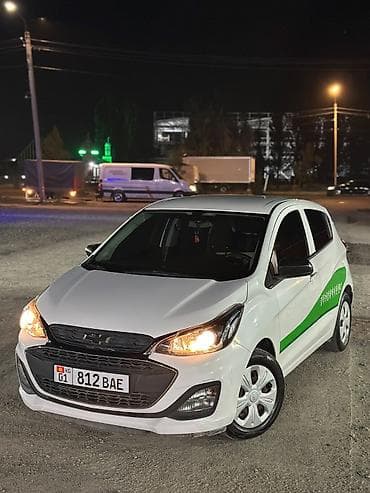 mini jack: Chevrolet Spark: 2019 г., 1 л, Вариатор, Бензин, Хэтчбэк — 3