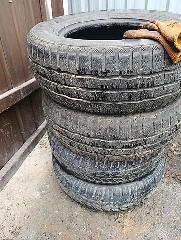 r 16: Зимние шины для лёгких грузовиков/минивэнов, размер 235/65 R16C — 2