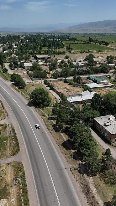 Здание, 1500 м²