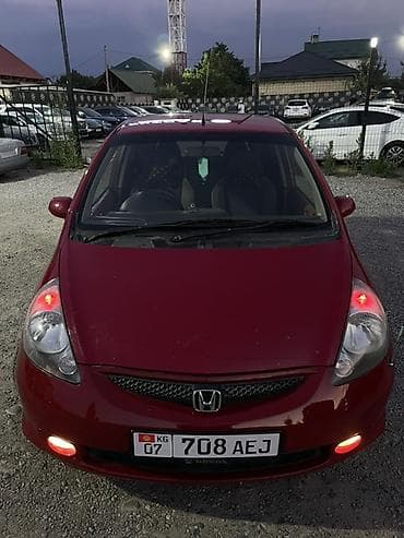 ключ от хонды: Honda Fit: 2002 г., 1.3 л, Автомат, Бензин, Хэтчбэк — 3