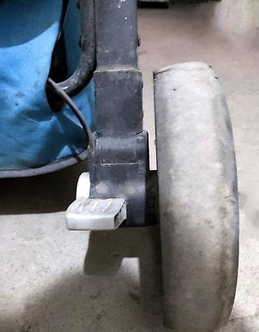 германская коляска: Продаётся прогулочная коляска (б/у) — 800 с.Только не надо хорошо — 3