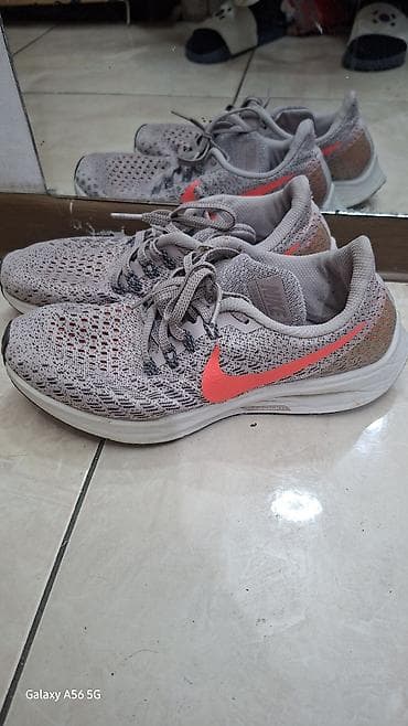 Мырзалардын бут кийими: Эркектердин кроссовкасы, 37, Nike, Колдонулган, түсү - Боз — 1
