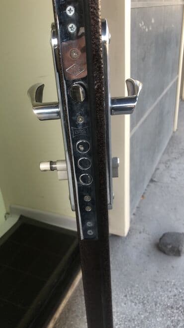 Вскрытие межкомнатной двери Вскрытие входной двери Вскрытие авто at lalafo.kg Вскрытие межкомнатной двери Вскрытие входной двери Вскрытие авто