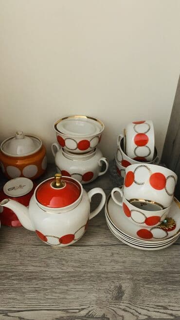 Декор жана интерьер: Сервиз Дружковка 1 сорт СССР 
Не хватает 1 Чашки . Цена 1900 — 1