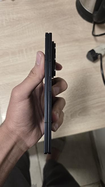 galaxy j3: Samsung Galaxy Z Fold7, Б/у, 256 ГБ, цвет - Черный, 1 SIM — 7