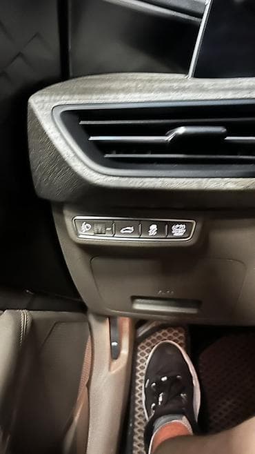 kia k8 2023: Kia K8: 2022 г., 1.6 л, Автомат, Гибрид, Седан — 5