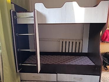 Полки, стеллажи: Двухъярусная детская кровать, Б/у, ЛДСП, цвет - Коричневый — 2