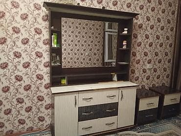 Жасануучу столдор: Продается мебель б,у г Ош кулатов 26 торг будет! 7000 сом — 2