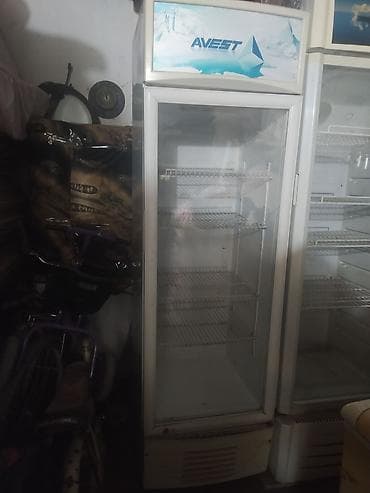 Холодильные витрины: Для напитков, Для молочных продуктов, Б/у — 1