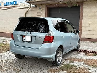 авариный фит: Honda Fit: 2005 г., 1.3 л, Вариатор, Бензин — 5