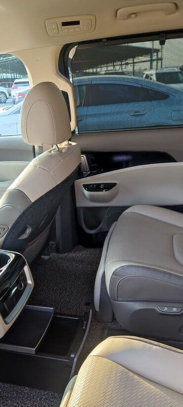 срочно продаю в связи с переездом: Kia Carnival: 2020 г., 2.2 л, Автомат, Дизель, Вэн/Минивэн — 19