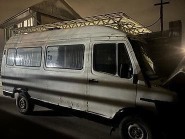 форт транзиь: Легкий грузовик, Mercedes-Benz — 1