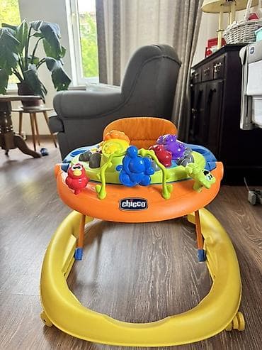 Детские ходунки Chicco с игровой панелью - Яркая музыкальная панель