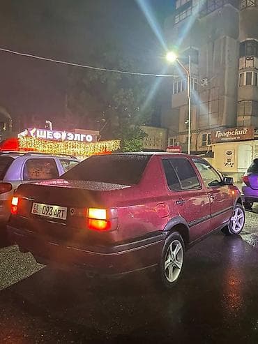 вента машына: Volkswagen Vento: 1993 г., 1.8 л, Механика, Бензин, Седан — 5