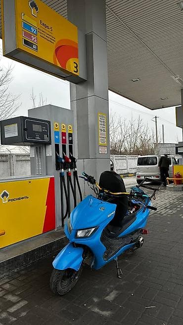 бензо скутер: М8 собирался для себя 180 куб мотор от компании беннали Распредвал — 1