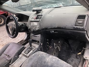 Детали салона: Honda Accord VII (седан, левый руль) — авто на разбор. Мотор коробка — 2