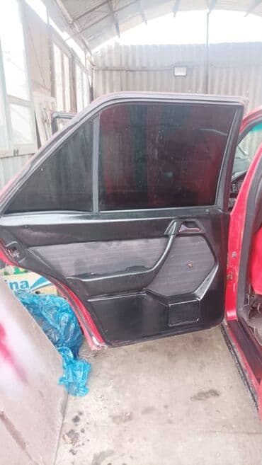 бу авто в кредит без первоначального взноса рядом просп. жибек жолу, бишкек: Mercedes-Benz W124: 1987 г., 2 л, Механика, Бензин, Седан — 4