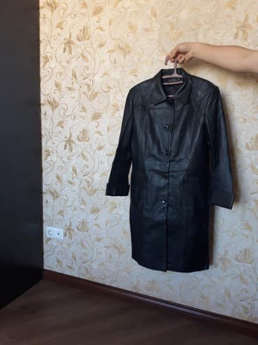 прокат мужских костюмов [возьми на прокат] бишкек фото: Сюртук кожаный женский Турция состояние отличное за символическую цену — 1