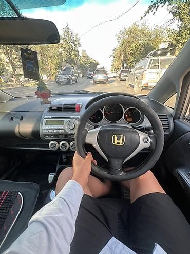 Транспорт: Honda Fit: 2004 г., 1.5 л, Вариатор, Бензин, Хэтчбэк — 8
