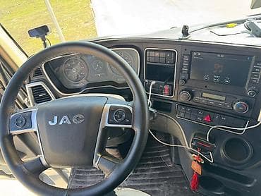 тд 2 9: Тягач, JAC, 2019 г. — 9