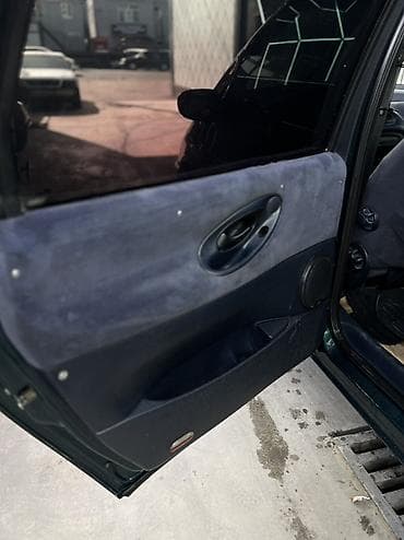 дн 8 салон: Volkswagen Sharan: 1996 г., 1.8 л, Механика, Бензин, Минивэн — 10