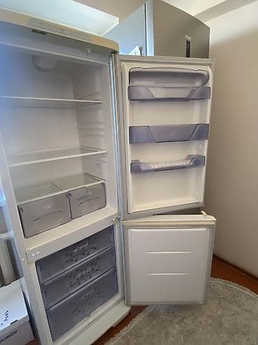 fridge: Холодильник Biryusa, Б/у, Двухкамерный, 60 * 170 * — 2