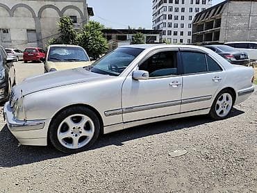 Mercedes-Benz E-Class: 2000 г., 2.6 л, Автомат, Газ, Седан