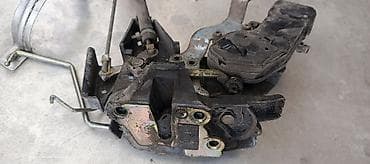 lend cruizer: Замок багажника Toyota Б/у, Оригинал, Япония — 3