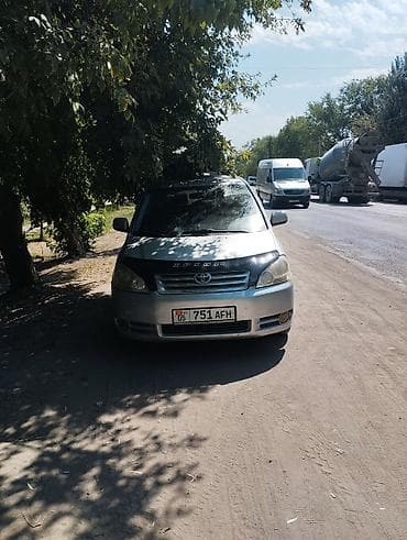 odyssey absolute: Toyota Avensis Verso: 2002 г., 2 л, Механика, Бензин, Универсал — 4