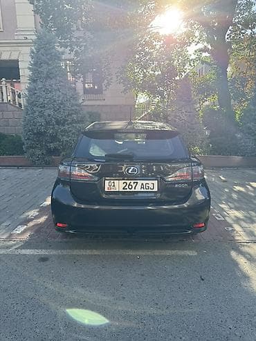 Продажа авто: Lexus CT: 2012 г., 1.8 л, Вариатор, Гибрид, Хэтчбэк — 4