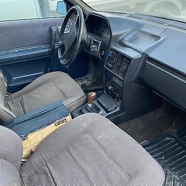 забыл: Audi 100: 1986 г., 1.8 л, Механика, Бензин, Седан — 6