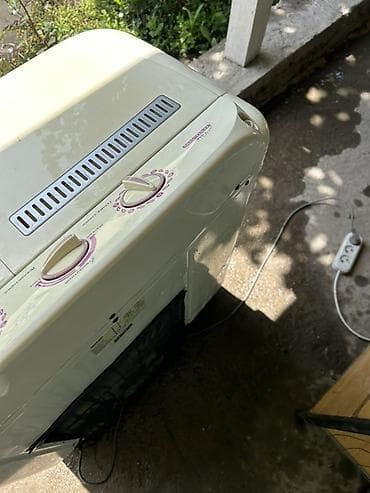 Бытовая техника: Цена договорная Полуавтоматическая стиральная машина с центрифугой — 5