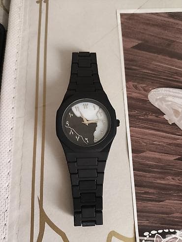 Стильные наручные часы с необычным циферблатом Арабские цифрами -