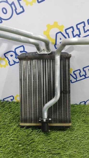 радиаторы w210: Mercedes-Benz S500 W220 v-5.0 2000 год, радиатор печки — 1