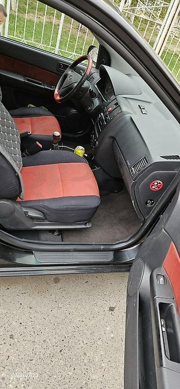 прикурить ош: Hyundai Getz: 2008 г., 1.1 л, Механика, Бензин, Хэтчбэк — 4