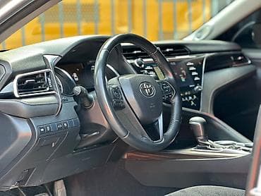 70: Toyota Camry: 2017 г., 2.5 л, Вариатор, Гибрид, Седан — 8