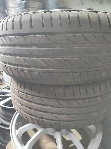 215/55r16 папа шин 2шт в отличном состоянии без шишек и прочего — 1