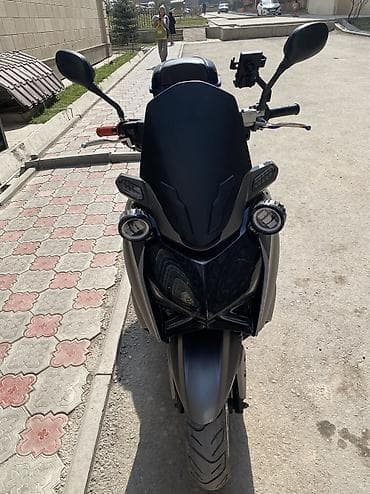 продаю скутер макси: Скутер/макси-скутер городского типа - Современный дизайн с высоким — 2